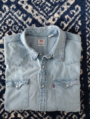 90's Vintage Levi's Light Blue Denim Western Shirt - Men's